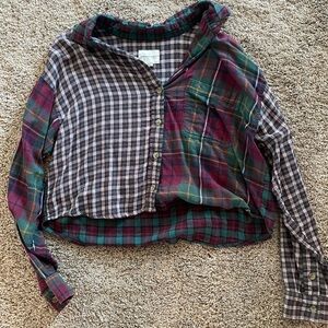 American Eagle Cropped Plaid Button-Up Shirt S